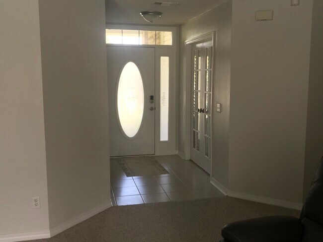 Entry / Foyer w/5th BR/Office - 1713 Condor Dr