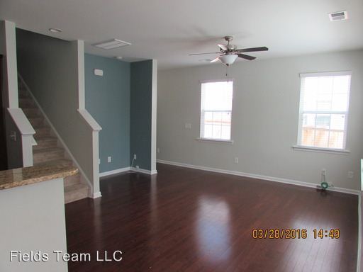 Building Photo - 134 Dream St
