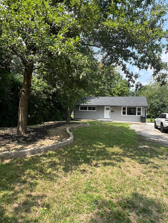 Building Photo - 6448 Glade Ave