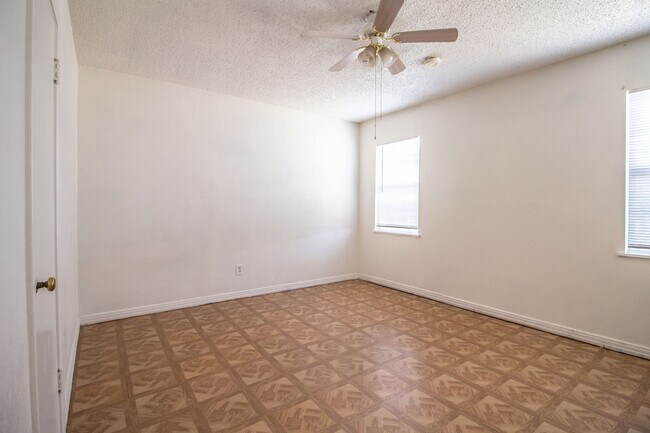 Foto del edificio - Great 2 Bedroom 1 Bathroom House!