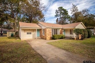 Building Photo - 1213 W Camellia St