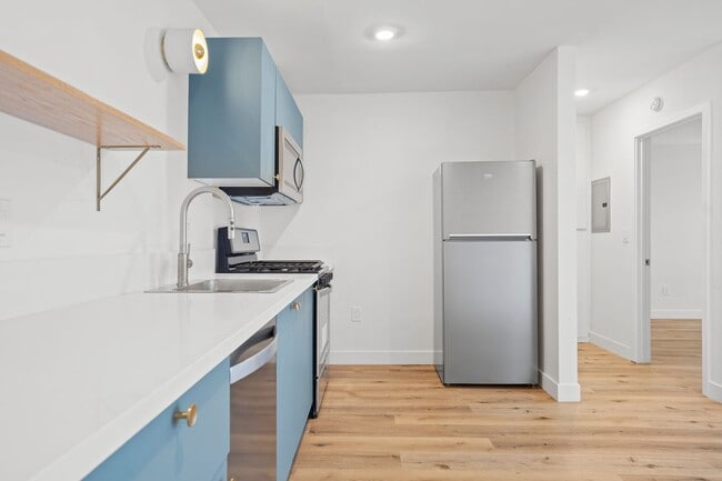 Building Photo - Individual Bungalows: All 1 bedroom/ 1 bat...