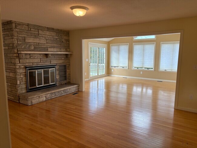 Foto del edificio - 127 Two Rod Hwy