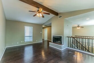 Building Photo - 2804 Stewart Dr