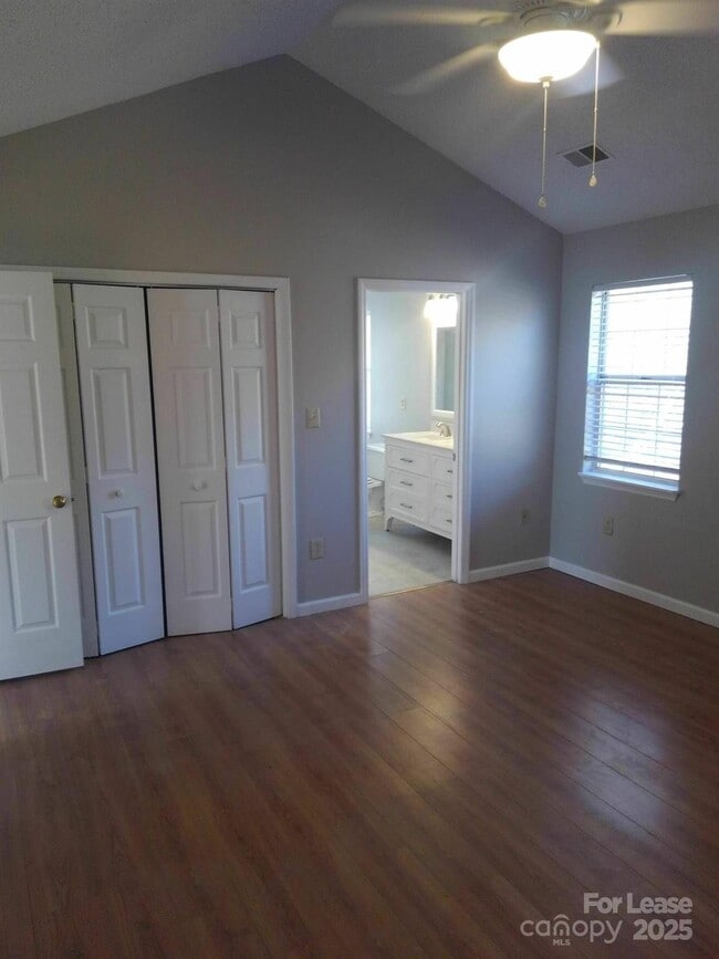 Building Photo - 7334 Reynard Ln