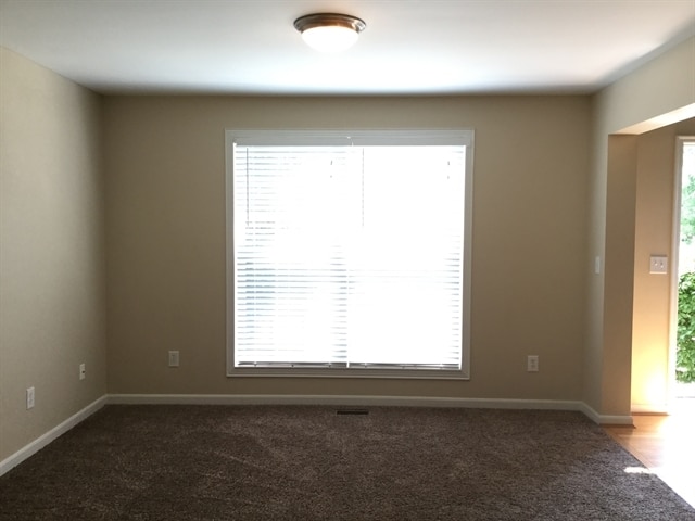 Building Photo - 947 Evergreen Park Ln