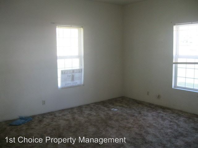 Building Photo - 1545 Crescent Ave