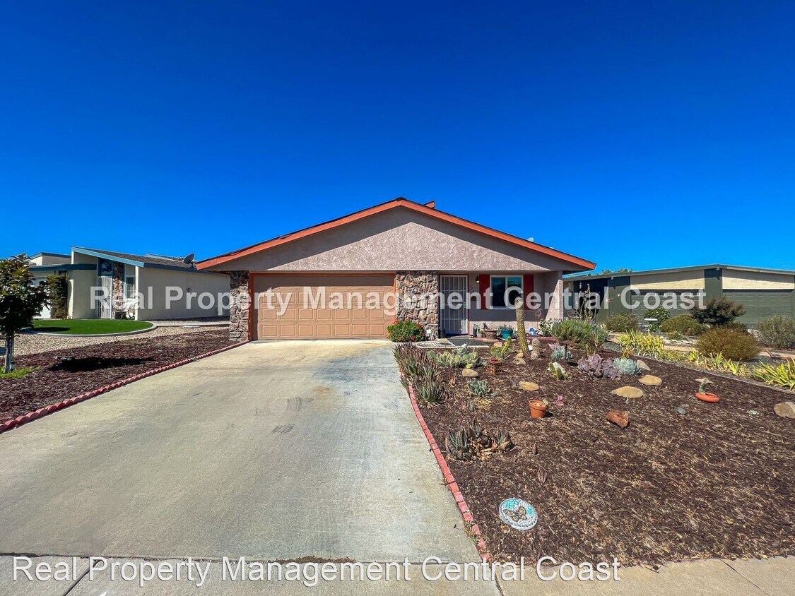 2 br, 2 bath House 1741 Marigold Lane House Rental in Paso Robles