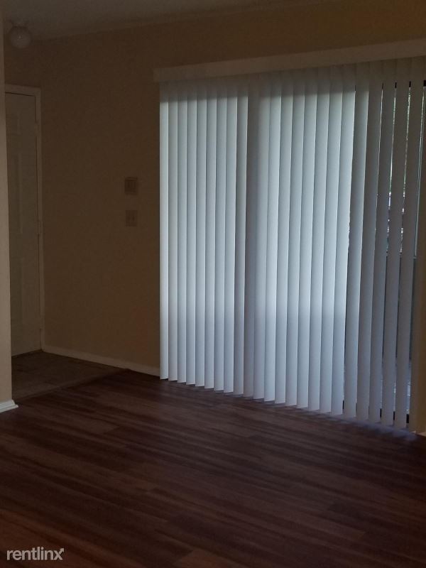 Building Photo - 1 br, 1 bath Apartment - 8715 Belle Rive Blvd