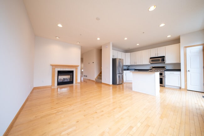 Building Photo - 15579 Junegrass Ln