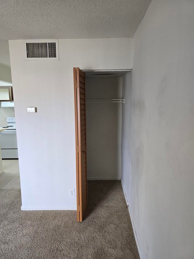 Foto del edificio - 1500 N Congress Ave