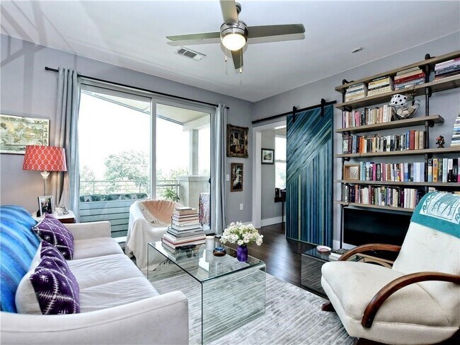 Foto del edificio - 2725 Dulce Ln