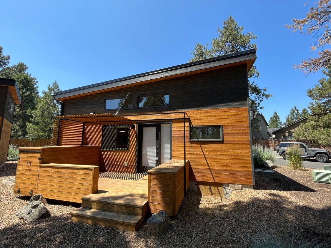 Foto principal - 1 Bed/1 Bath Tiny Home in SE Bend - Wizard...
