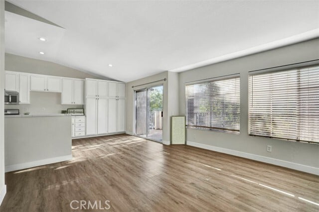 Building Photo - 45 Chaumont Cir