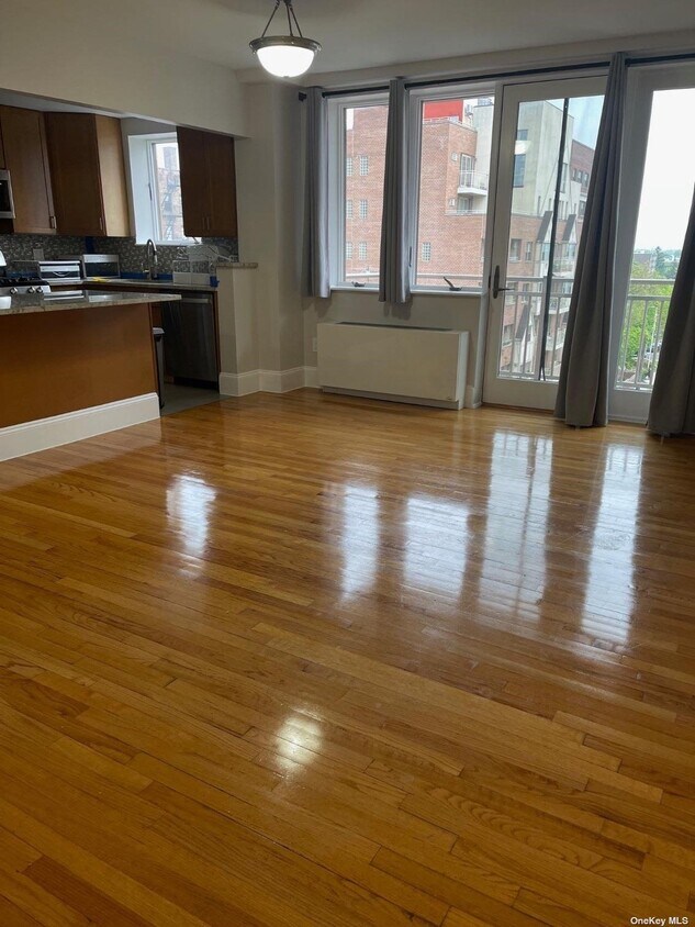 Foto principal - 116-11 Curzon Rd