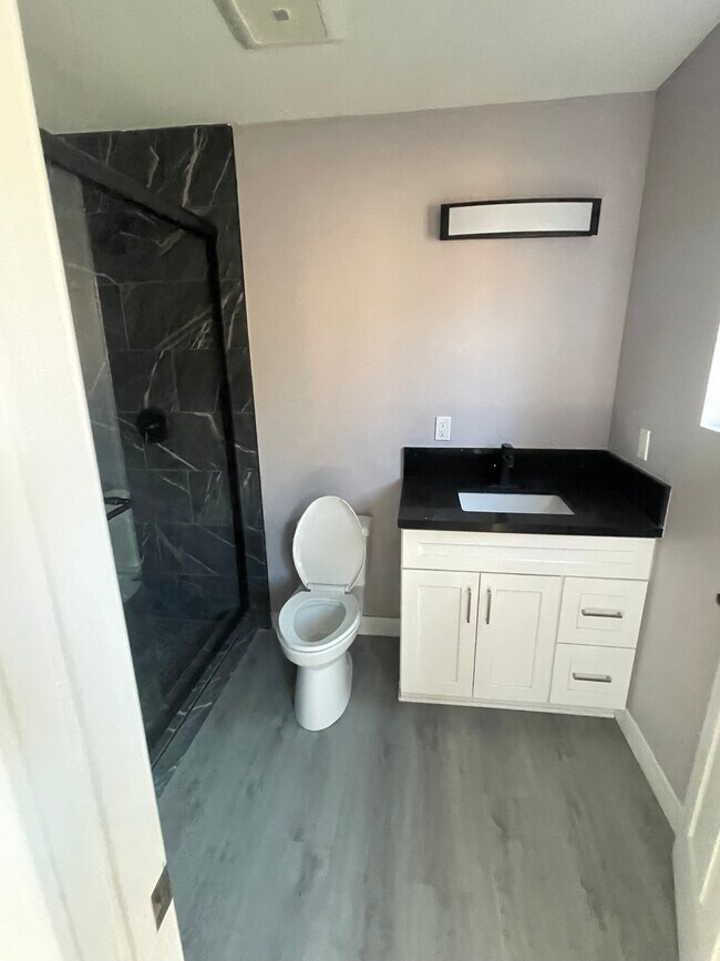 Building Photo - 5029 Cutler Ave