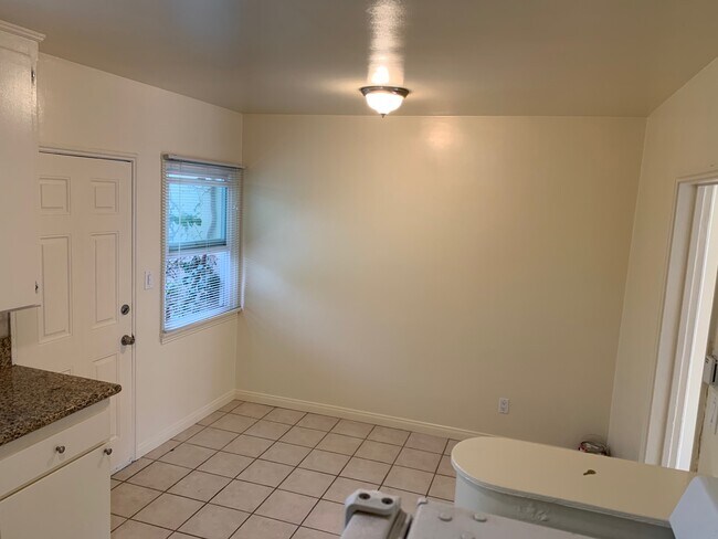 Foto del edificio - 825-829 Grant St