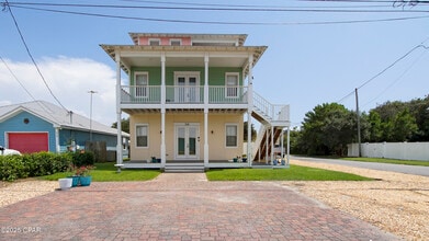 Building Photo - 316 Petrel St