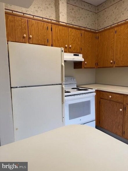 Foto del edificio - 104 W Main St