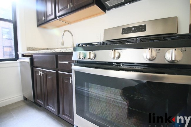 Foto del edificio - 4707 39th St