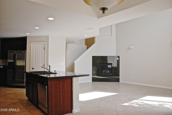 Building Photo - 2611 N 48th St