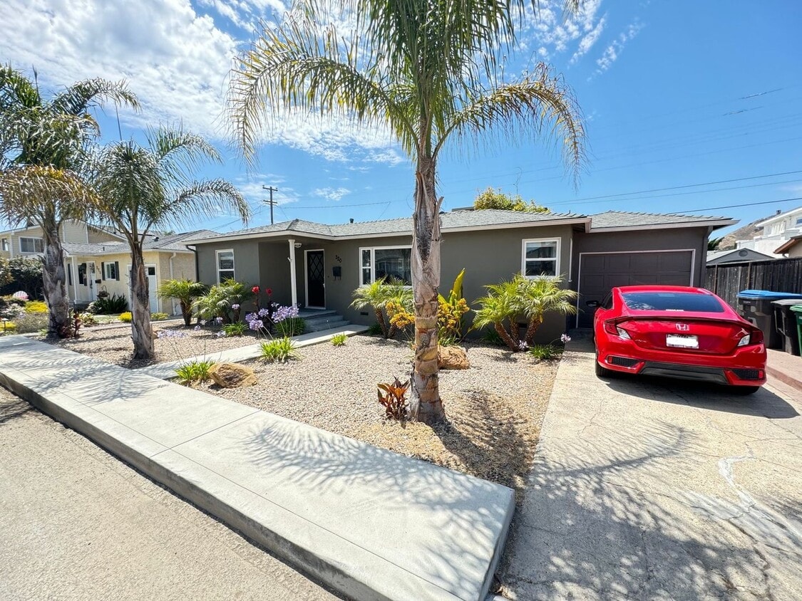 Primary Photo - 220 Castaic Ave