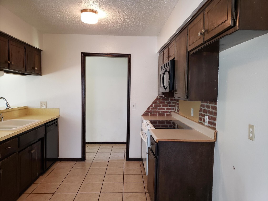 3509 San Leon Ct, Del City, OK 73115 House Rental in Del City, OK