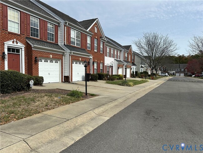 Foto del edificio - 9528 Meredith Creek Ln