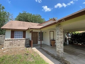 Building Photo - 7902 Brodie Ln
