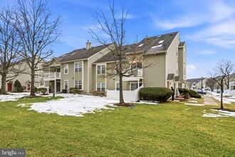 Building Photo - 3904 Fenwick Ln