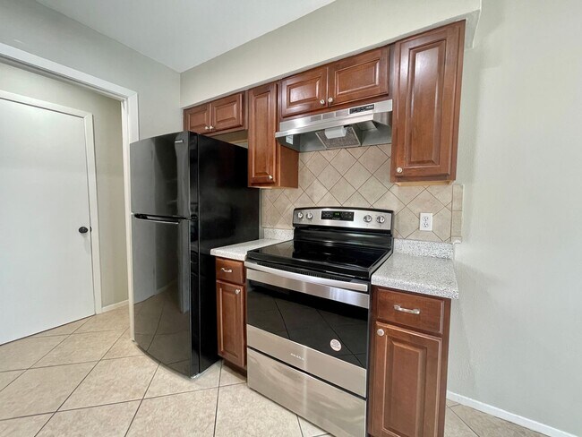 Building Photo - 1703 Coronado Hills Dr