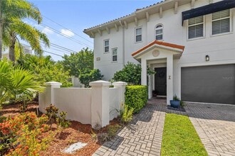 Building Photo - 3102 W El Prado Blvd