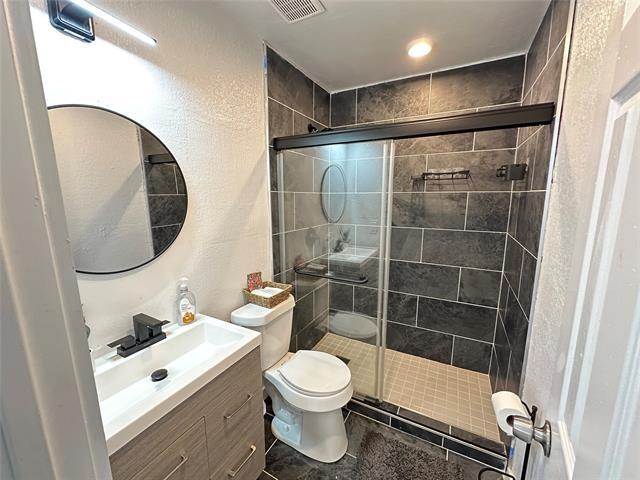 Foto del edificio - 809 W Broadus St