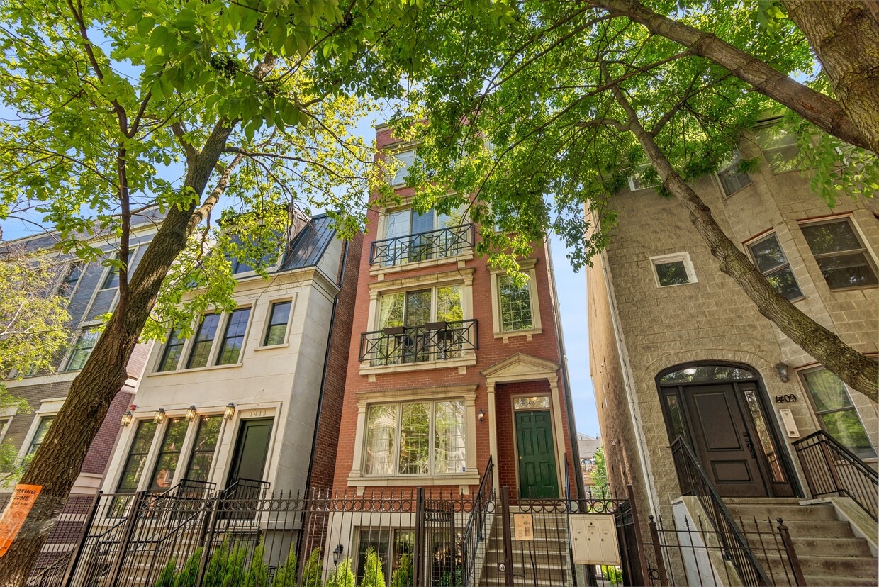 Primary Photo - 1411 N Mohawk St