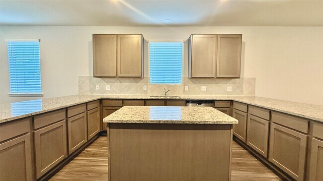 Building Photo - 2340 Mooneye Ct