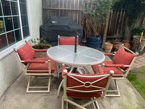 Building Photo - 5908 Stockdale Hwy