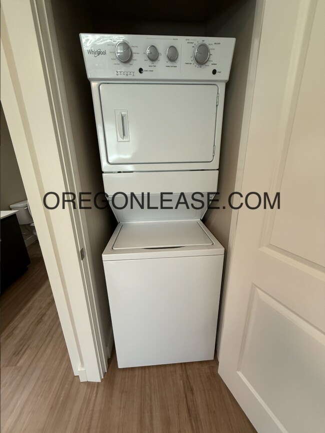 Foto del edificio - Newer 2-Bedroom Apartment located off Jasper rd in South Springfield