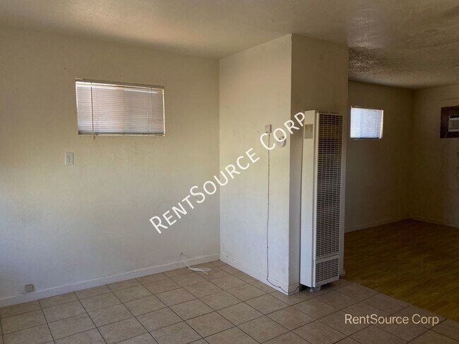 Building Photo - 1 Bedroom 1 Bath Single Family Home for Re...