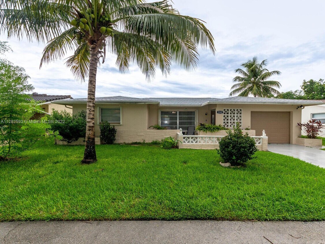 7312 NW 58th Ct, Tamarac, FL 33321 House Rental in Tamarac, FL
