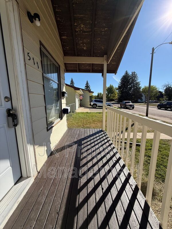 Foto del edificio - 511 33rd St N
