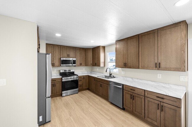 Foto del edificio - 34830 Lyn Ave