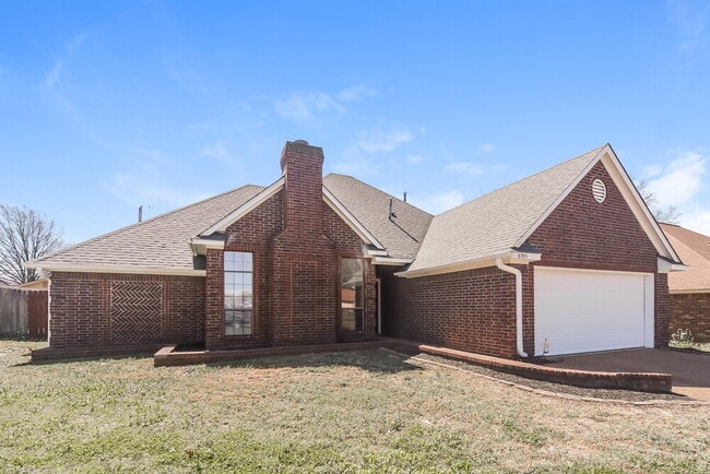 Building Photo - 6795 Finch Rd