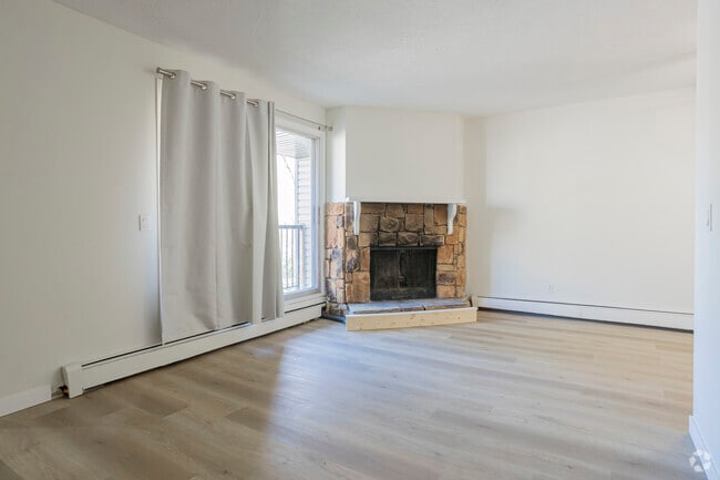 1BR, 1BA - 550SF - Windsor Green Apartments