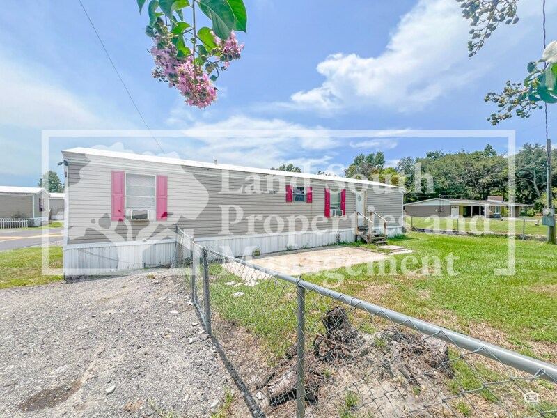 Primary Photo - 425 Longfellow Blvd