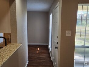 Building Photo - 809 Treadwell Ct