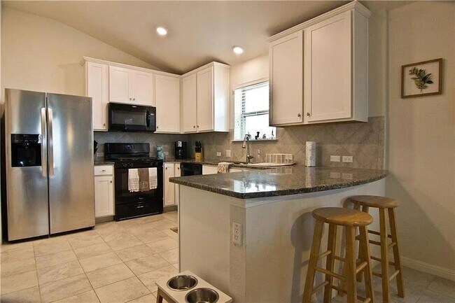 Building Photo - 154 Tailwind Dr