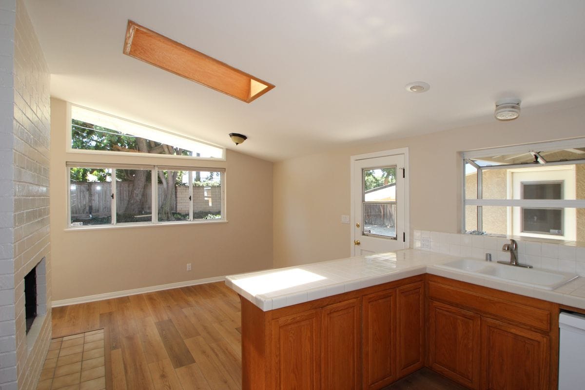 Building Photo - 263 Hanover Dr