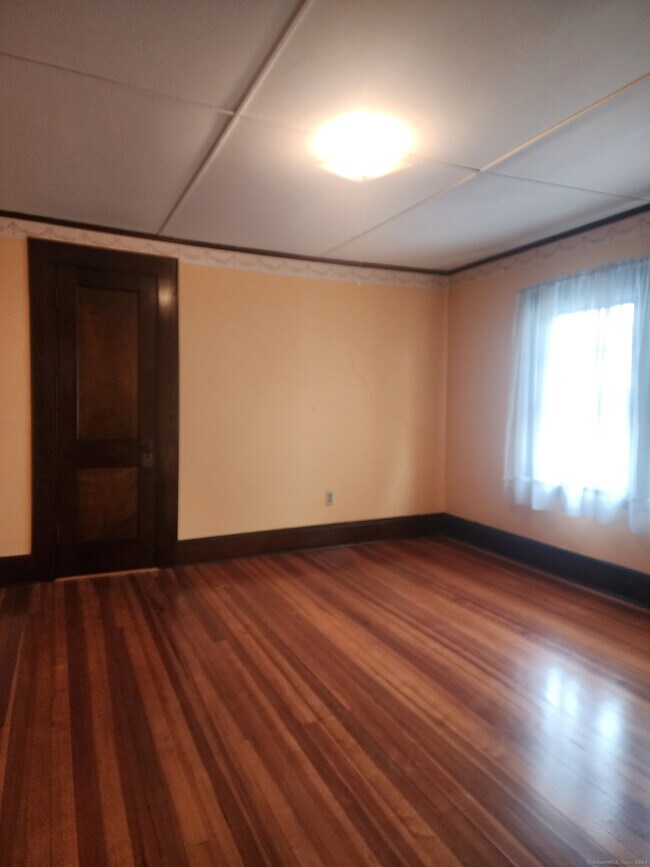 Foto del edificio - 438-440-440 Midland St