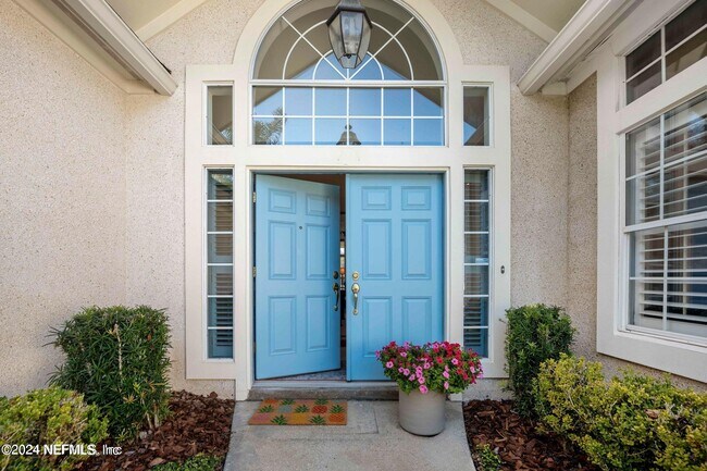 Foto del edificio - 169 Summerfield Dr