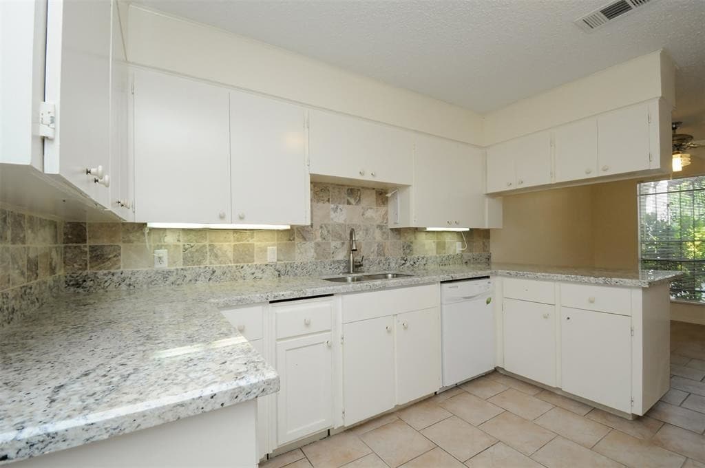 Primary Photo - 4508 Medinah Pl